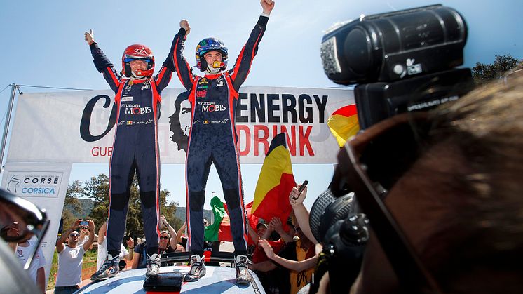 Hyundai Motorsport vinner med Thierry Neuville i Tour de Corse.