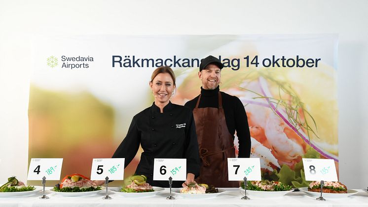 I veckan provsmakade Catarina ”Matfashionistan” König och Johan ”Matgeek” Hedberg tio räkmackor från Arlanda och Göteborg Landvetter Airport för att utse den bästa räkmackan inför Räkmackans dag. 