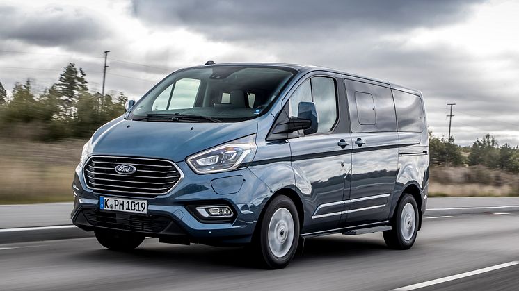 Új Ford Transit Custom PHEV - az első nulla károsanyag kibocsátású áruszállítást kínáló haszongépjármű