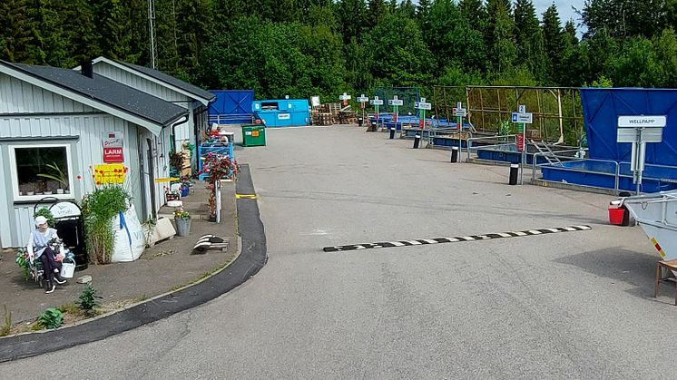 Vy från VMAB:s återvinningsanläggning i Olofström, en av de anläggningar som öppnar för privatpersoner i Bromölla kommun.