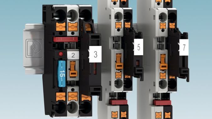 Fuse terminal blocks for various areas of application