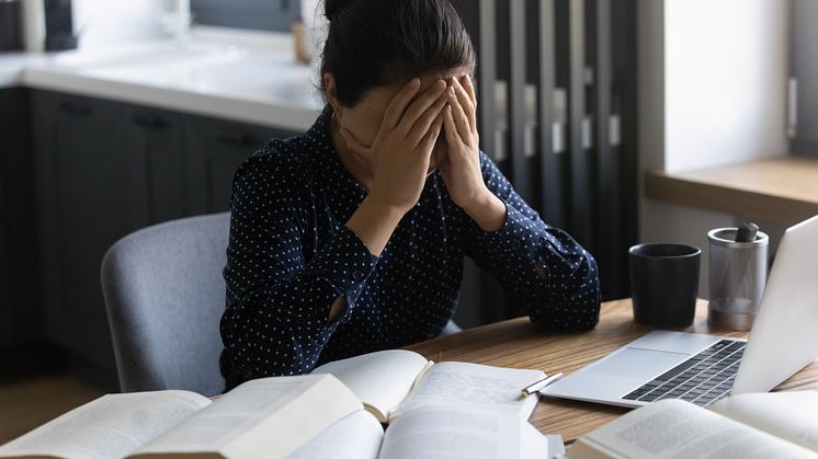 Försök att planera, prioritera och knyta ihop säcken under sista perioden inför semestern. Det är råd från Hanna Malmberg Gavelin psykologen och lektorn i psykologi. Bilden är en genrebild. 