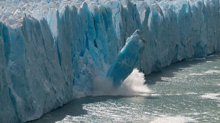 The final meltdown: Will our climate change legacy be increasing heat waves, longer warm seasons and shorter cold seasons impacting both agriculture and health? (Photo: iStock)