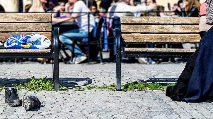 För dryga 4 000 kronor i månaden ska nu alla lata, slöa, äckliga socialbidragstagare få lära sig att arbeta och göra rätt för sig. Foto: Equal