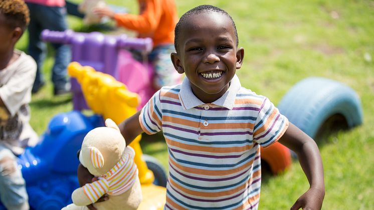 Vitality members give children the joy of a teddy bear