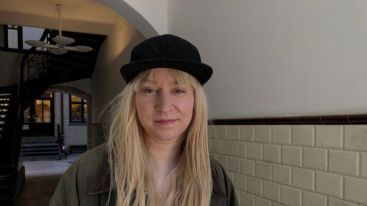 Innholdet i årets Høstutstilling peker, som seg hør og bør, i flere ulike retninger, sier juryleder Anna Ihle. 