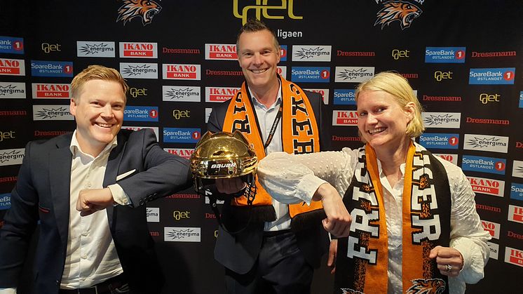 Orange Cyberdefense i Norge går for gull som ny samarbeidspartner for Frisk Asker Hockey, fra venstre Fredrick Bråten Haugland, Thomas Kronen og Marianne Harlem.