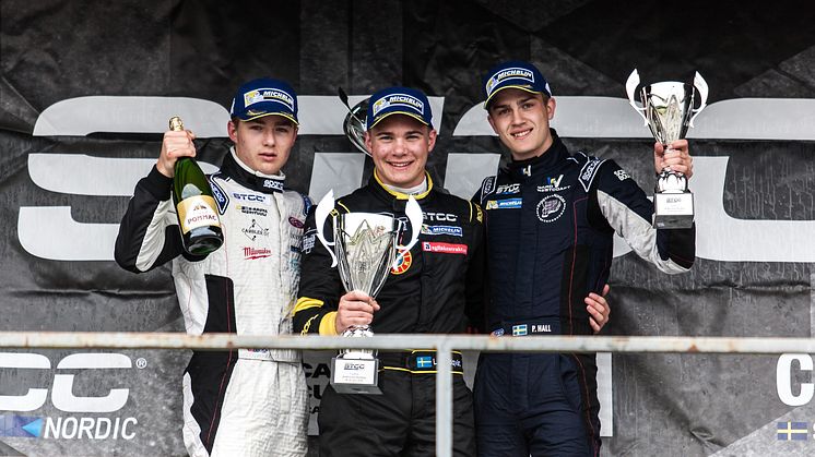 Linus Lundqvist dominerade i Formula STCC Nordic på Anderstorp Raceway