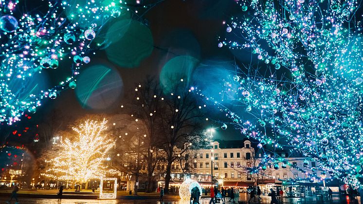 Julbelysningen på Gustav Adolfs torg är en del av Malmövintern