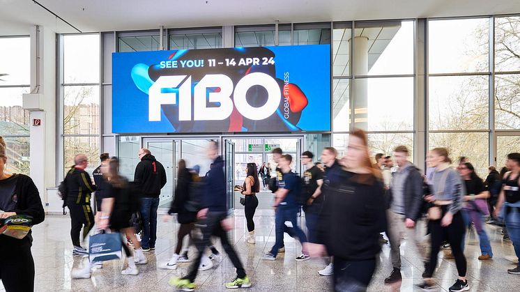 dm erstmals mit großem Stand auf der FIBO vertreten