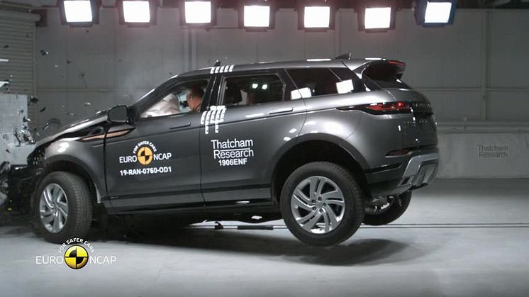 Range Rover Evoque - montage testing April 2019