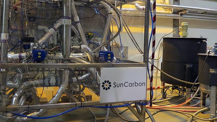 SunCarbon har utvecklat en teknik som filtrerar lignin ur massabrukens svartlut. Tekniken testkörs just nu på Smurfit Kappa och visas upp under BIOBASE 2019.