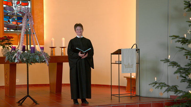 Pfarrerin Annette Hestermann hat eine Video-Andacht zu Neujahr 2021 gestaltet.