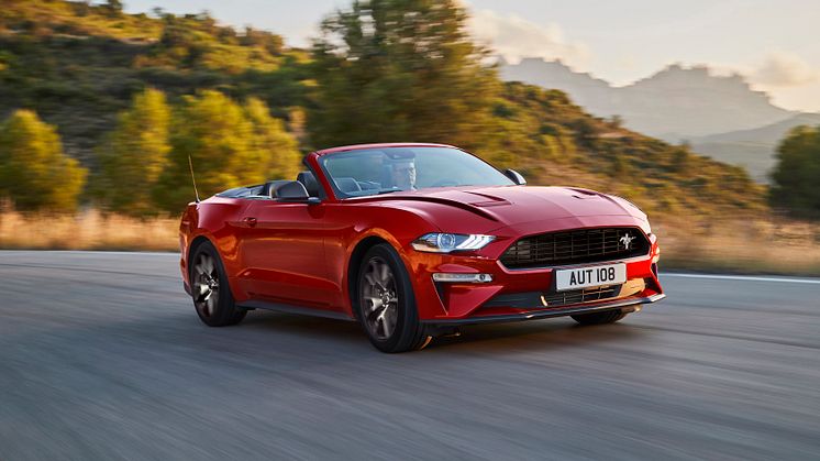 FORD_2019_MUSTANG_2.3_03