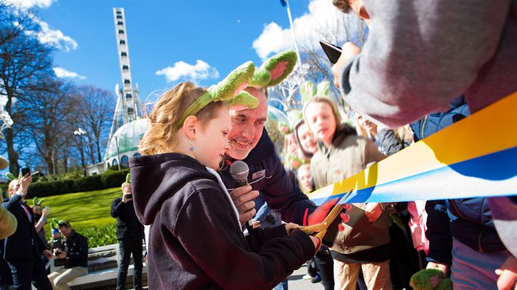 2017 klippte Freja Johansson 7 år bandet och invigde Liseberg