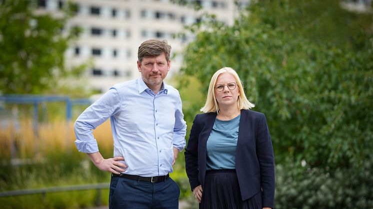 Martin Ådahl (C) och Karin Ernlund (C) vill se dubbelt så många områdespoliser för att öka tryggheten i Stockholm.