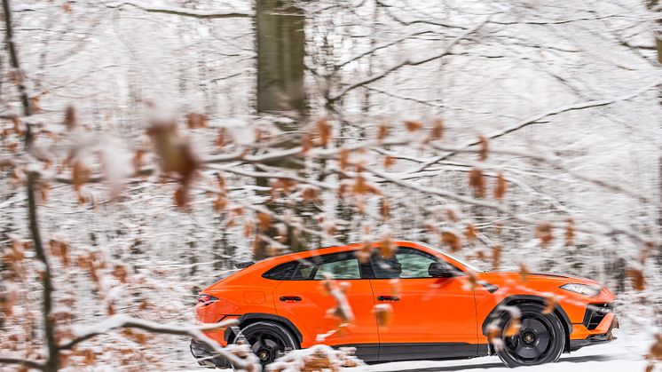 Lamborghini Winter Drive 2022