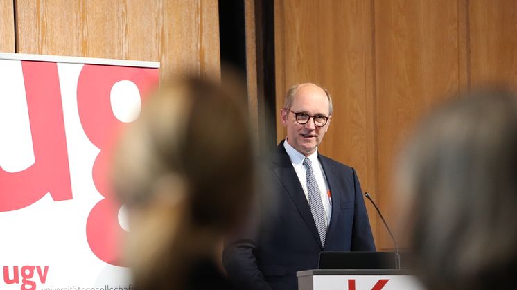 Bernd Meerpohl, Vorstandsvorsitzender der Universitätsgesellschaft Vechta, bei einer Veranstaltung in der Hochschule.