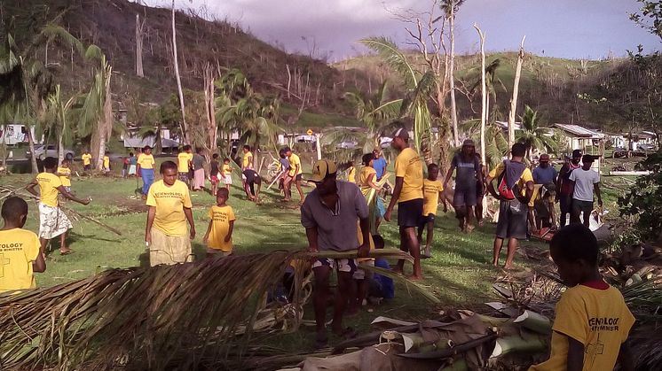 Scientologikyrkans frivilligpastorer Hjälper Fiji efter våldsam cyklon  
