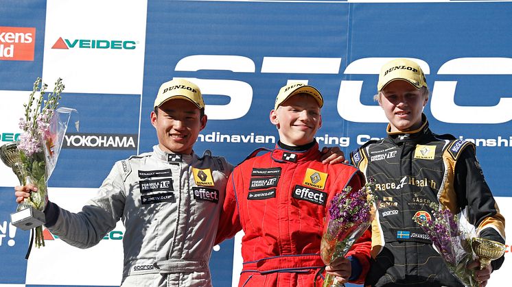 Historisk premiärseger till Estland i Formel Renault 1,6
