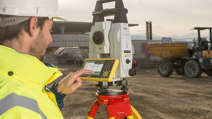 Leica iCR80 totalstation