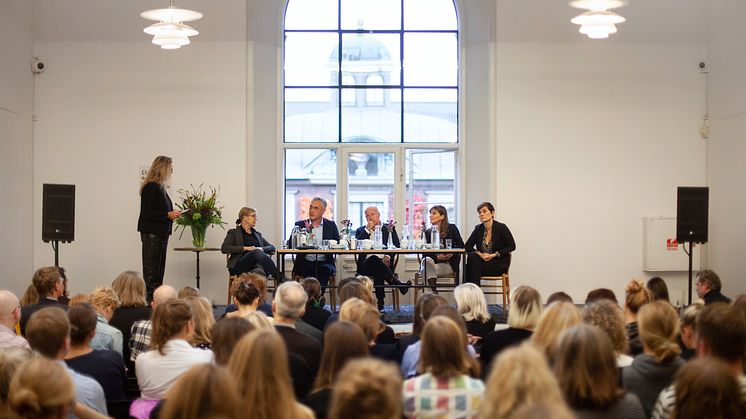 Charlottenborgs Kaffeklub i samarbejde med Bikubenfonden. Foto af Vilde Livsdatter.