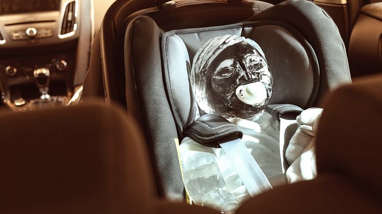 Technologie Fordu připomene řidičům, aby nezapoměli dítě v autě 