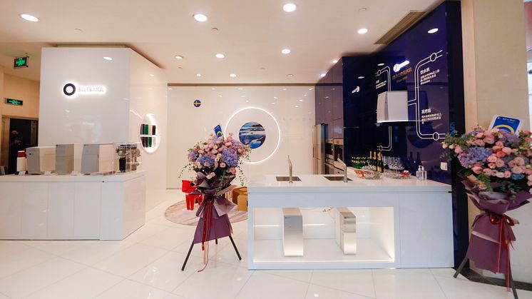  Bluewater opens showcase store in Shanghai’s Jiuguang department store