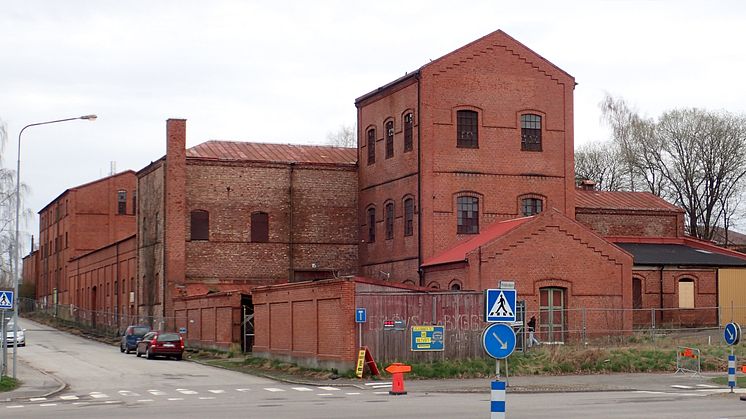 LINK Arkitektur har valts ut för att omvandla den gamla industribyggnaden till kontor och bostäder
