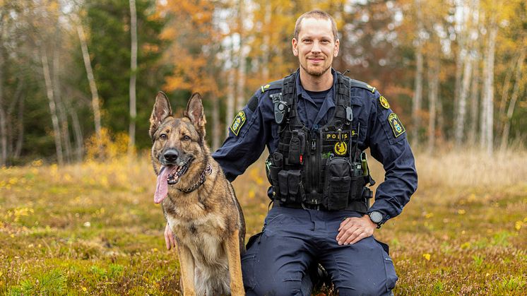Årets polishund 2022 Försvarsmaktens Lundy med förare Jimmy Larsson. Foto: Per Sandberg