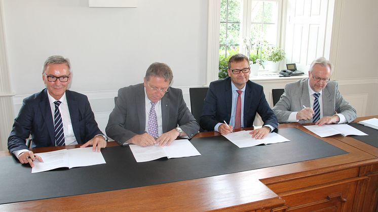 Presseinformation: Stadtwerke Kulmbach und Bayernwerk AG kooperieren bei der Stromversorgung Kulmbachs