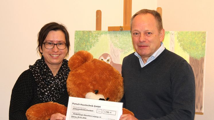 Pietsch Haustechnik unterstützt das Kinderhospiz: Bärenherz erhält eine Weihnachtsspende