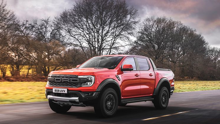 Uuden sukupolven Ford Ranger Raptor nostaa suorituskyvyn uudelle tasolle vaikeimmissakin maastoissa