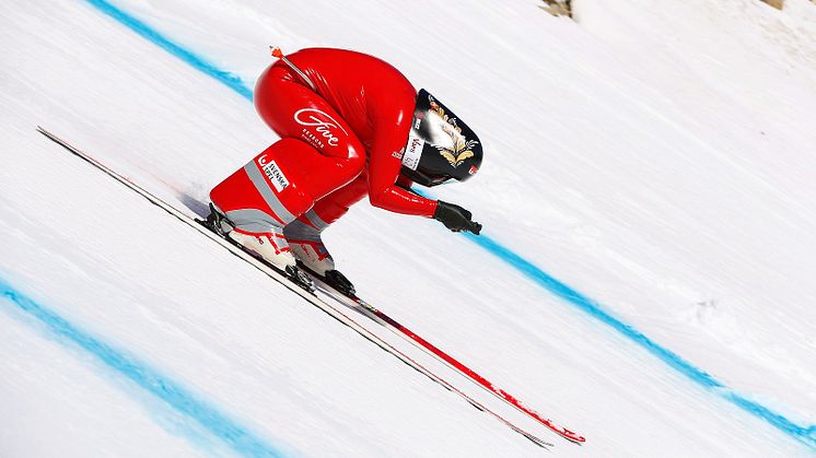 Britta Backlund vinner VM och slår svenskt hastighetsrekord för damer. Se åket i videon nedan.