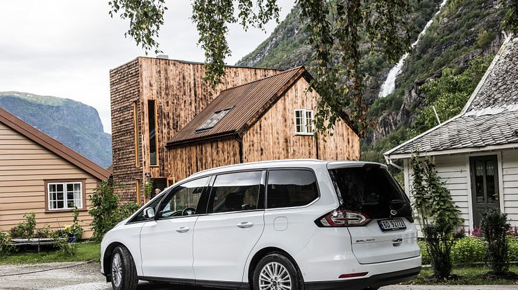 Nye Ford Galaxy varebil – nå også med firehjulstrekk