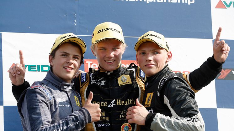 Upplagt för finaldramatik när Formel Renault 1,6 ska avgöras