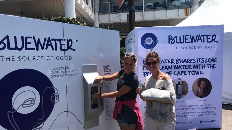 Bluewater hjälpte Volvo Ocean Race att spara in tiotusentals engångsplastflaskor i Cape Town Race Village under besöket i december 2017 genom att omvandla odrickbart vatten till rent dricksvatten.