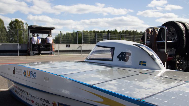 ​JU Solar Team startar i solbilsrace på söndag