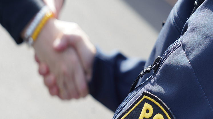 Polisen och Kristianstads kommun ger löften till varandra och medborgarna för att stärka tryggheten.