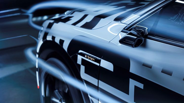 Audi e-tron aerodynamic (fra siden close up)
