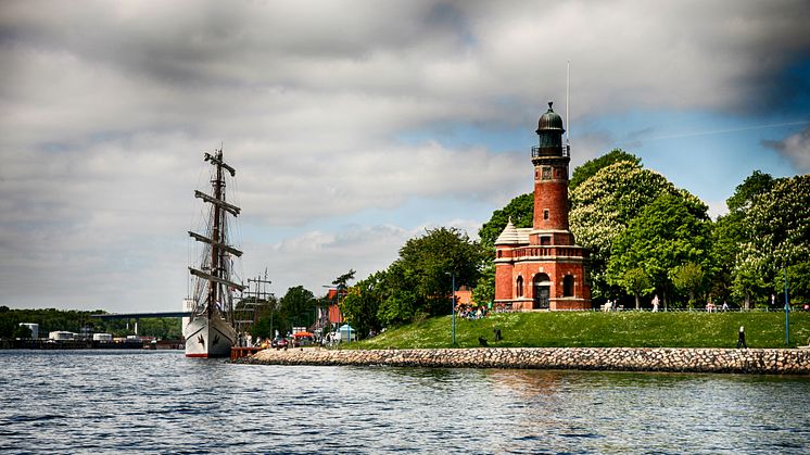 Holtenauer Leuchtturm in Szene gesetzt 