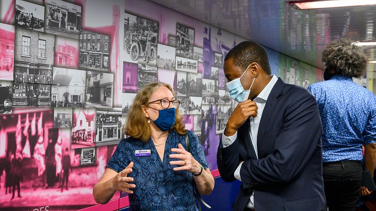 MP views Hitchin station's murals