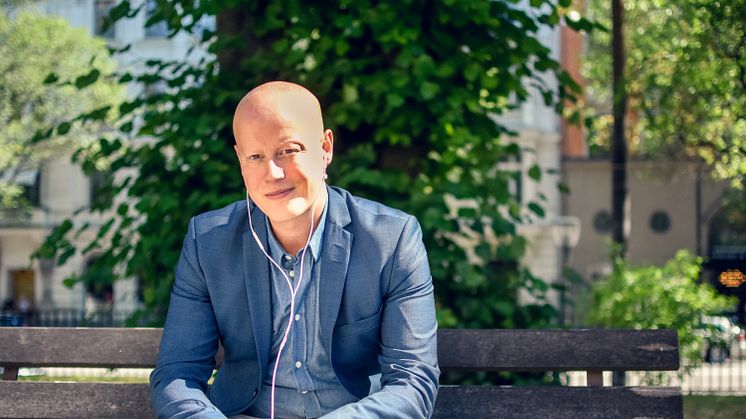 "Äänikirjamarkkinan kasvu on Suomessa ennätysnopeaa," toteaa BookBeatin toimitusjohtaja Niclas Sandin. Kuva: Andreas Carlfors