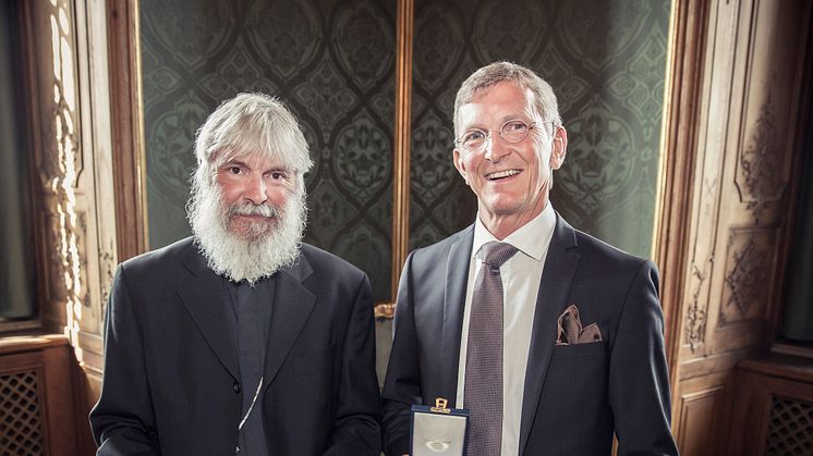 ​​Tomas Sjödin och Peter Halldorf tog emot medalj ur kungens hand