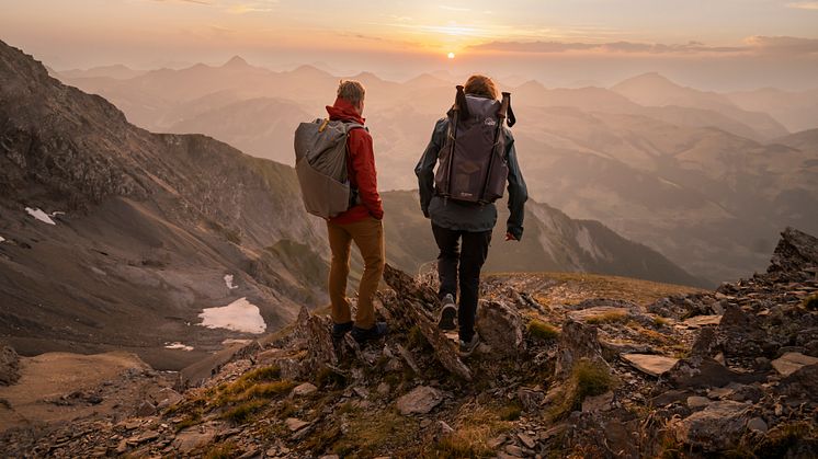 Die neuen preisgekrönten AirZone Ultra Rucksäcke für leichte Bergabenteuer - (c)Lowe Alpine