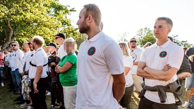 Aktivister från Nordiska motståndsrörelsen störde under flera av partiledartalen i Almedalen 2018. Det är än så länge oklart vad de planerar för i år. Foto: David Lagerlöf/Expo