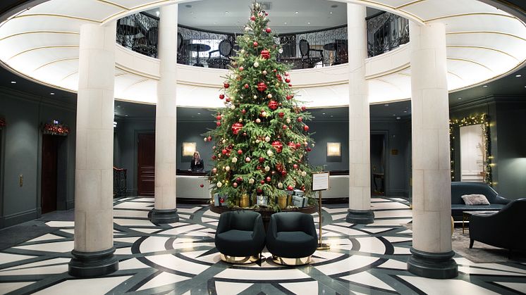 HOTEL KÄMP – Christmas, Lobby 1. Photo Credits: Hotel Kämp