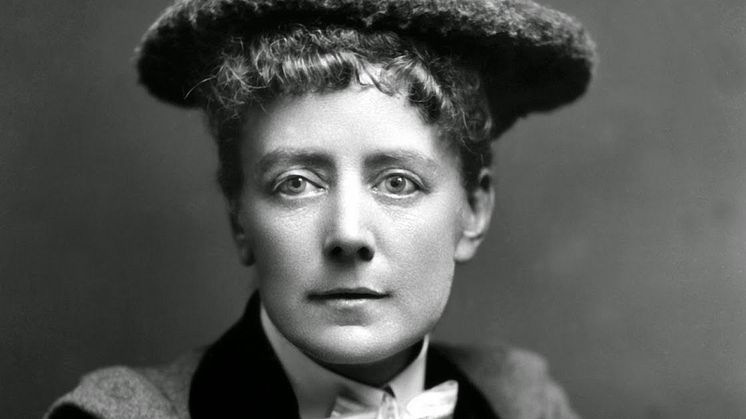 Dame Ethel Smyth, tonsättare, suffragett, författare med mera.