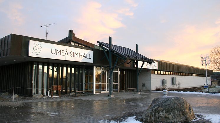 Snart startar rivningen av gamla simhallen på Haga