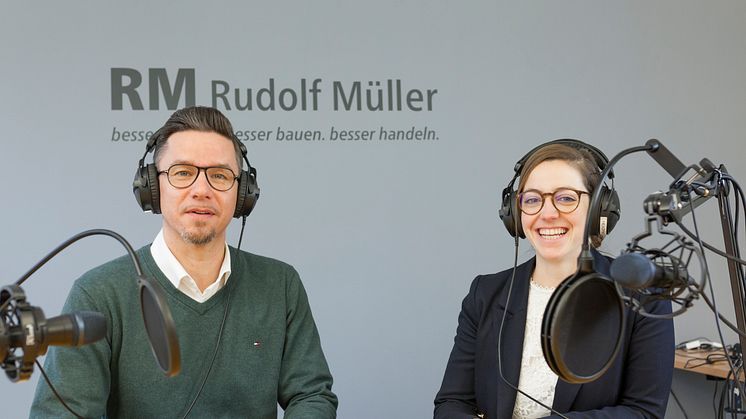 Katharina Backhaus und Markus Langenbach sprechen zweimal im Monat in ihrem Podcast über die aktuellen Herausforderungen beim Bauen